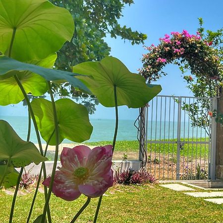 Smell Rose Beach Garden บาตูเฟอริงกี ภายนอก รูปภาพ